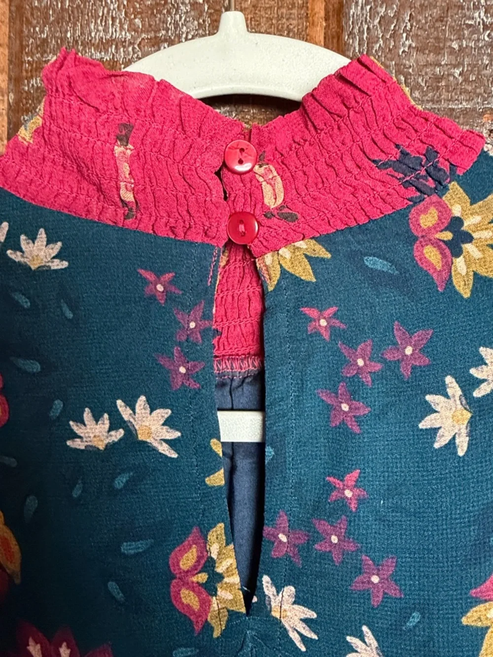 New Farm Rio Long-Sleeve Smocked Blouse size XXS tropical vacation Anthro top - Picture 8 of 13